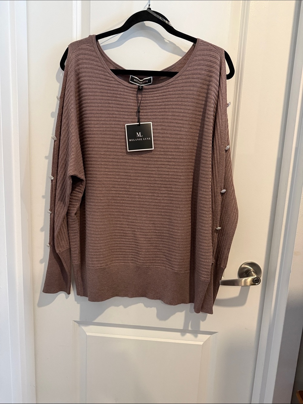 Melanie Lyne Mauve Ribbed Cold-Shoulder Sweater with Button Detail